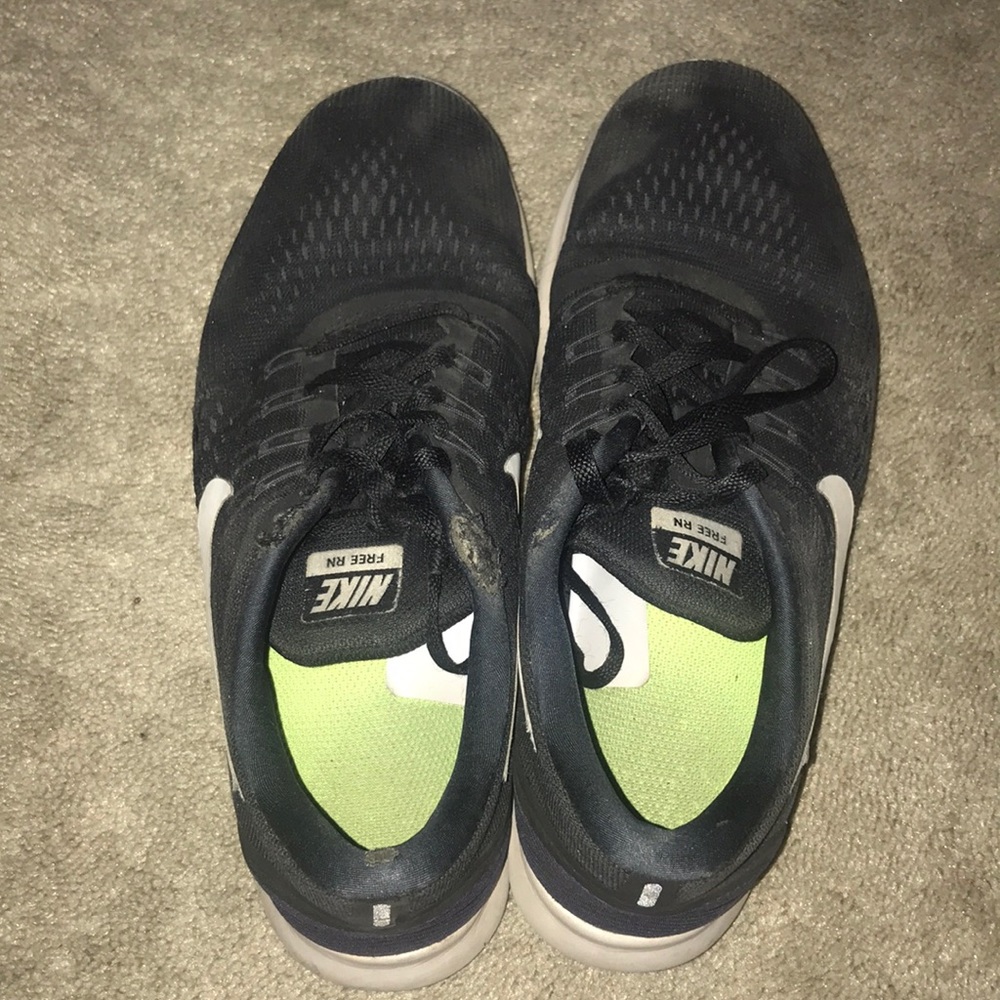 black nikes